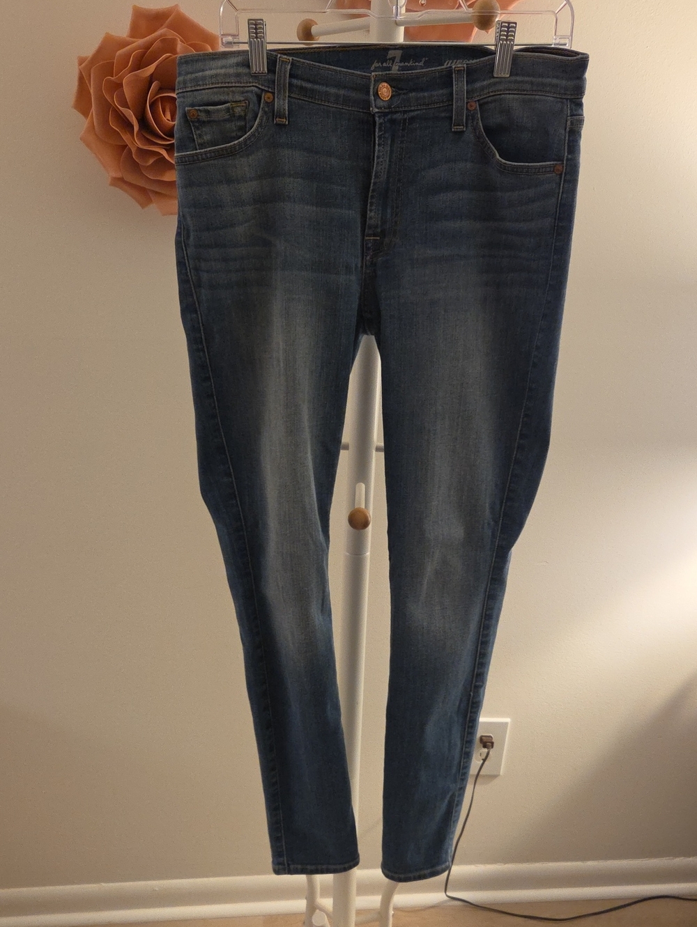 7 For All Mankind Women's Skinny Jeans in Mid Blue Wash
